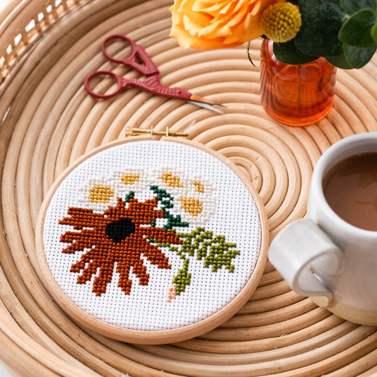 Cross Stitch Kit - Retro Daisies - Stitch Happy.