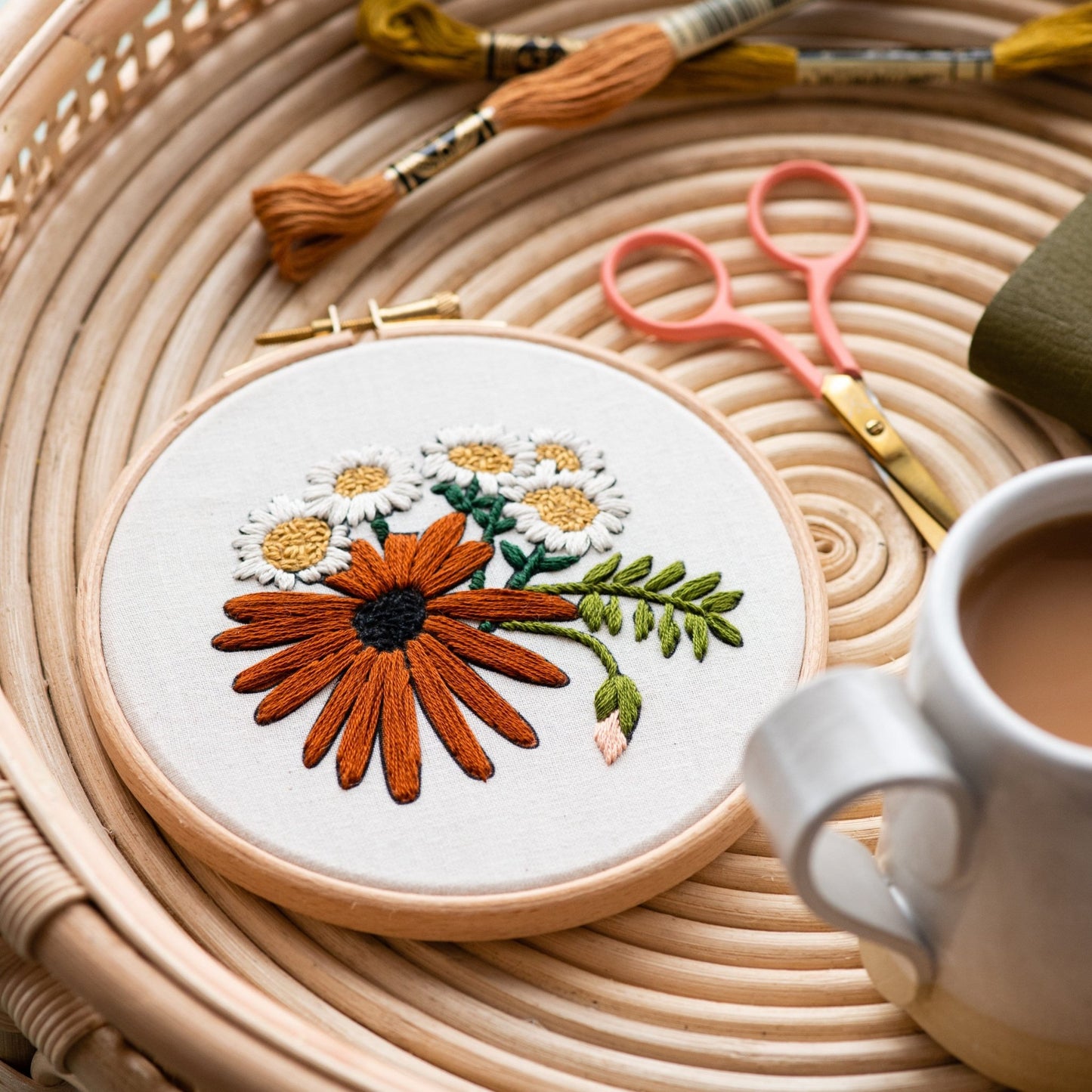 FRENCH Flower embroidery PDF Pattern, modern embroidery pattern, sewing pattern, Hoop art pattern. Downloadable PDF stitching pattern. - Stitch Happy.