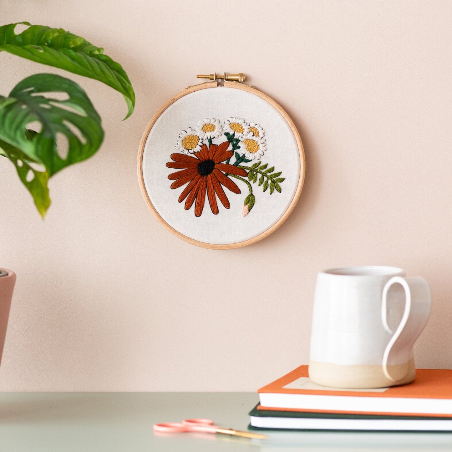 FRENCH Flower embroidery PDF Pattern, modern embroidery pattern, sewing pattern, Hoop art pattern. Downloadable PDF stitching pattern. - Stitch Happy.