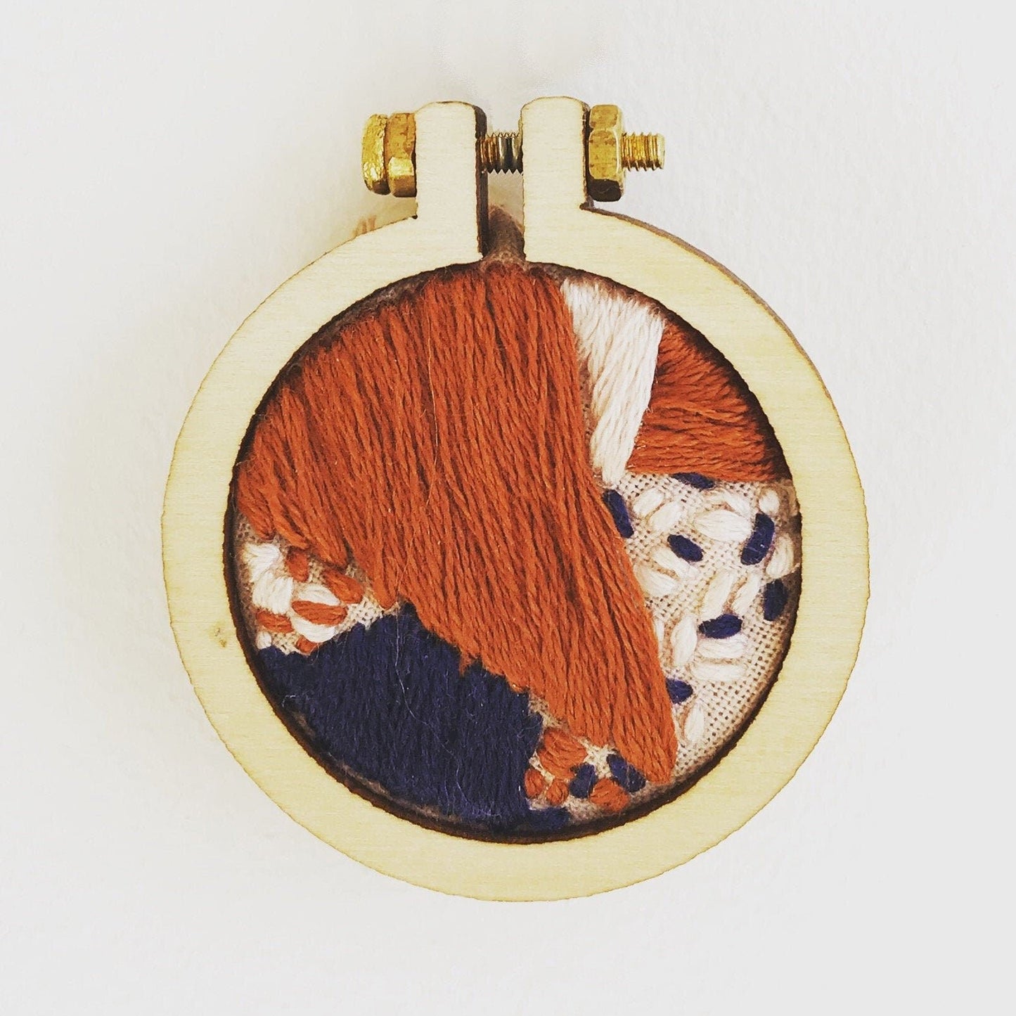 Mini Embroidery Hoop Brooch Kit by Dandelyne - Stitch Happy.